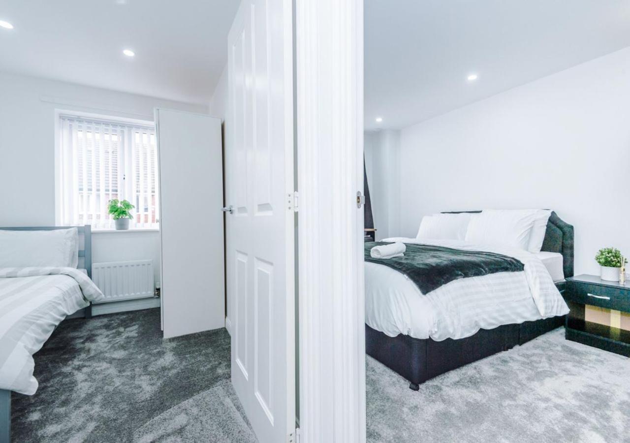 Luxury 3 Bedroom House Close To Manchester Center Bagian luar foto