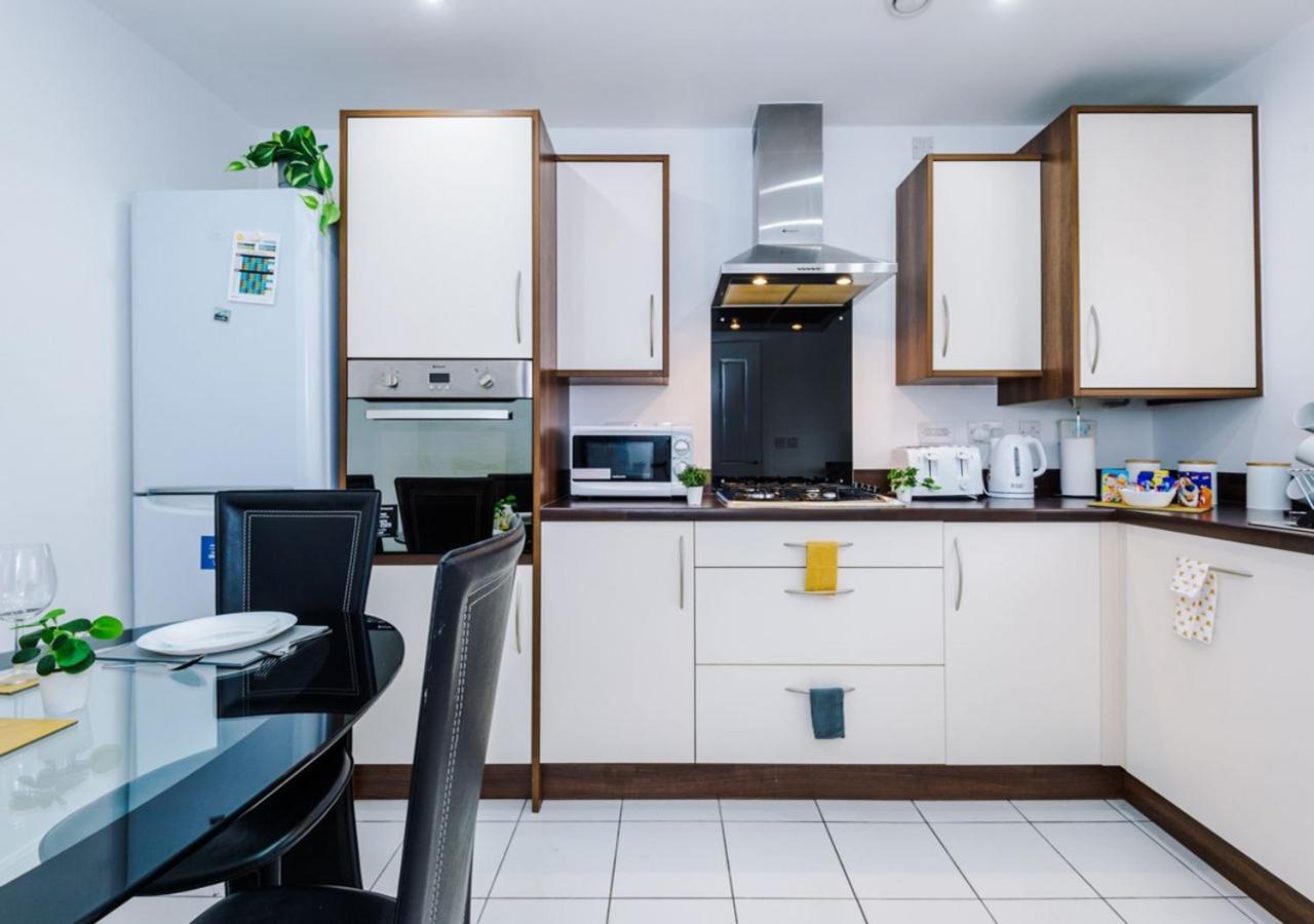 Luxury 3 Bedroom House Close To Manchester Center Bagian luar foto